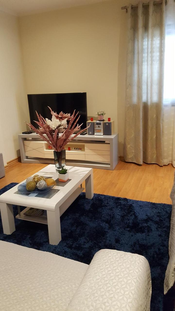 Private Apartament Celestina & Carlos 민델로 외부 사진